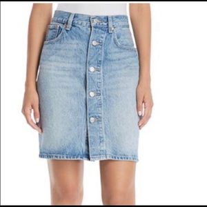 Levi Premium High Rise Mom Button Thru Jean Skirt